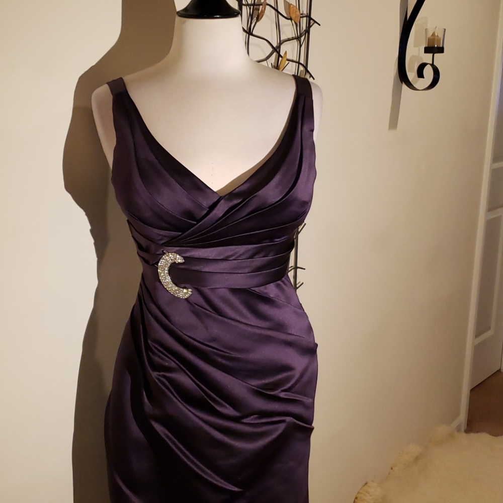 BILL L E V K O F F DRESS - Picture 3 of 16